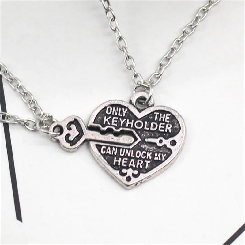 ZRM Fashion Heart Necklace – "ONLY THE KEYHOLDER CAN UNLOCK MY HEART" Pendant - Image 2
