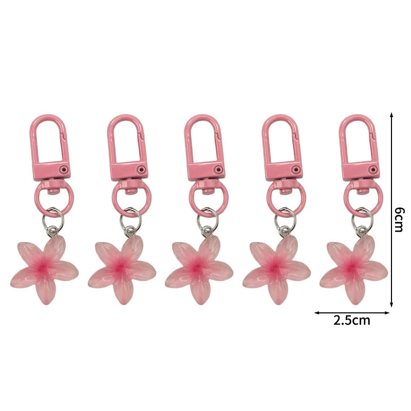 Cute Little Flower Pendant Keychain – Colorful Mini Resin Gift for Guests & Parties - Image 8